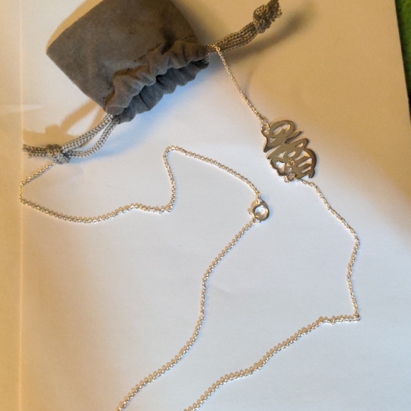 2/15$ Avon 925 Signed Mom Necklace with Cute Avon Bag - Picture 10 of 11